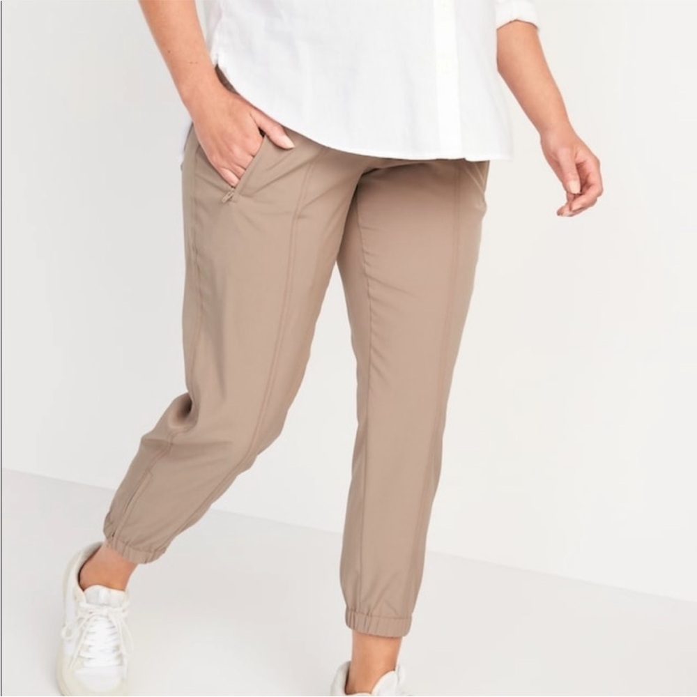 Old Navy Maternity Rollover Waist Stretchtech Joggers